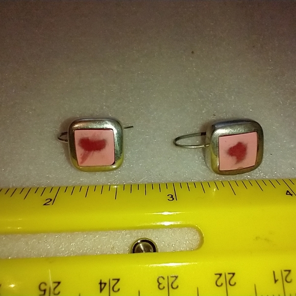 Earnings - Picture 5 of 7